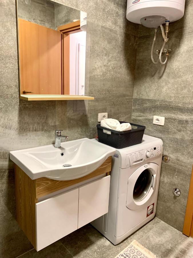 Sol Lux Studio Apartments 2Nd Floor Durrës Kültér fotó